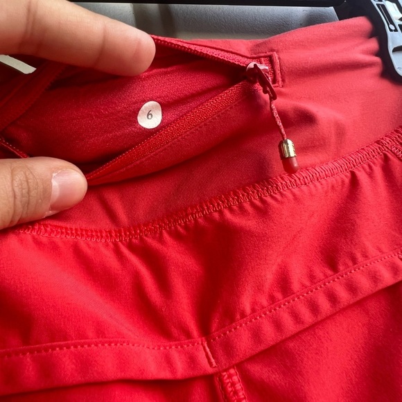 Lululemon Speed Short 4-Way Stretch 2.5” - Size 6 Cape Red - Picture 9 of 11